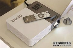 明基推智能投影仪 YunOS系统家用机抢眼